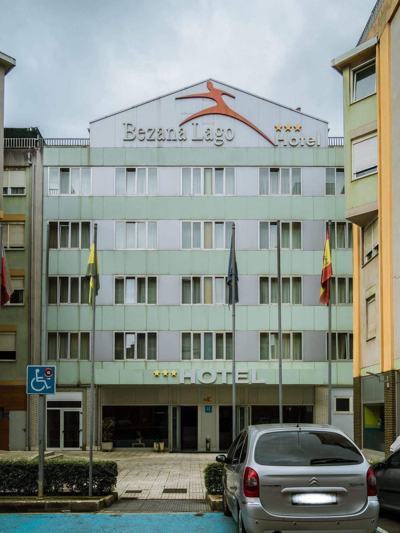 Hotel Bezana Lago Санта-Крус-де-Бесана Экстерьер фото